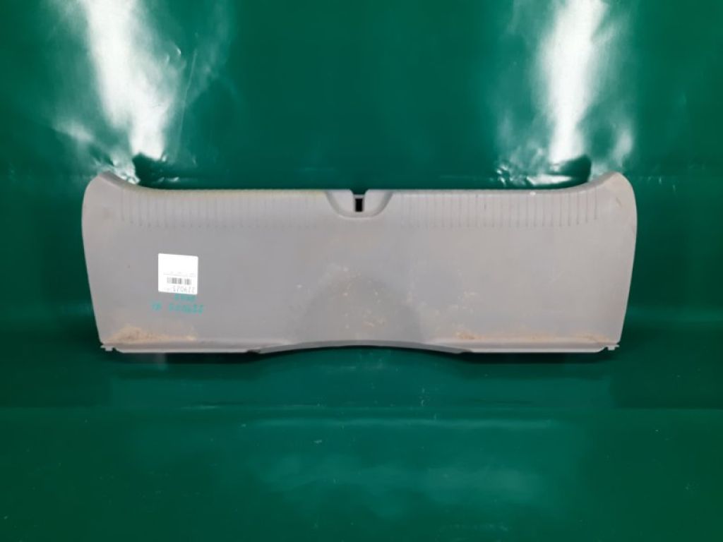 84640-SJA-A01ZA | Накладка панели багажника внутренняя ACURA RL 05-12