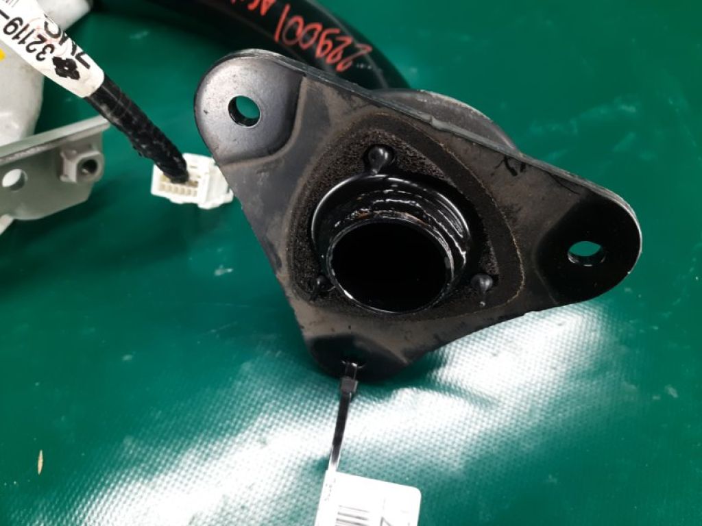 68613-SJA-A00 | Петля кришки багажника прав. ACURA RL 05-12 - Фото 3