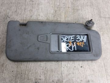 Козирок сонцезахисний прав. KIA FORTE/CERATO TD 08-13