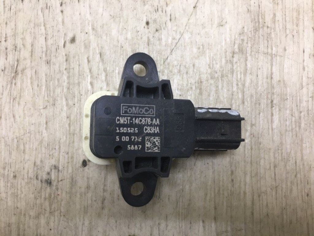 CP9Z-14B345-A | Датчик удару FORD FOCUS 10-18