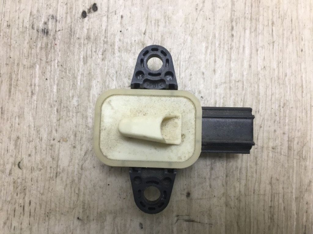 CP9Z-14B345-A | Датчик удару FORD FOCUS 10-18 - Фото 2