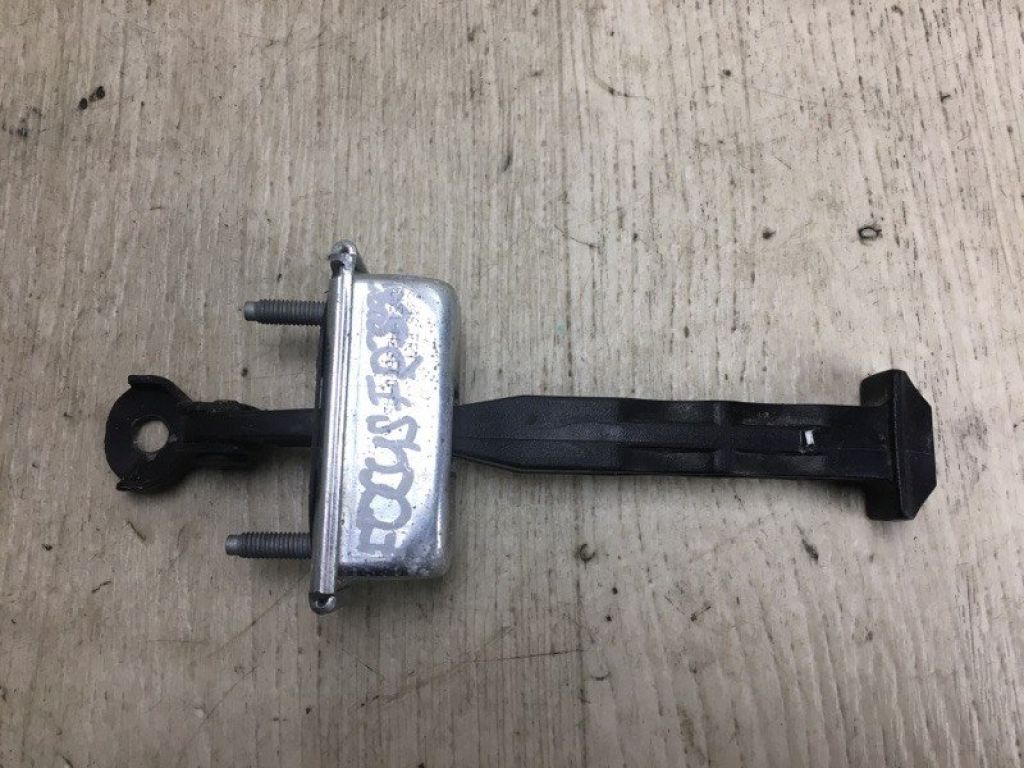 CP9Z-5823500-A | Ограничитель двери передн. прав. FORD FOCUS 10-18