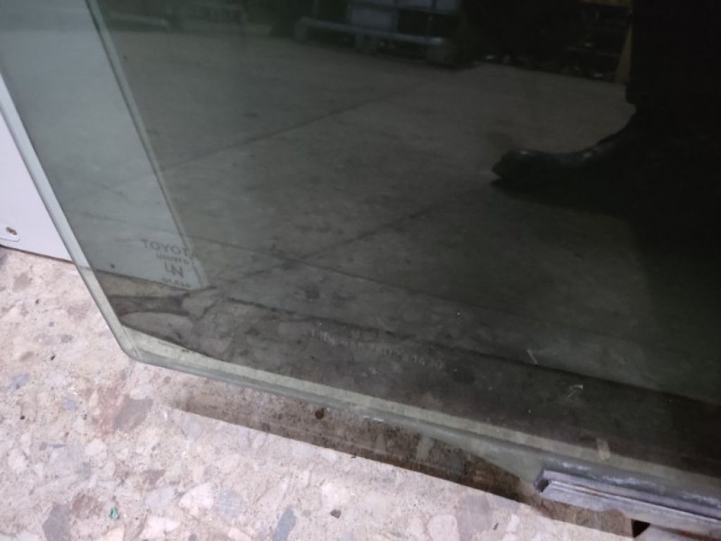 68103-06090 | Стекло двери задн. прав. TOYOTA CAMRY 40 06-11 - Фото 2