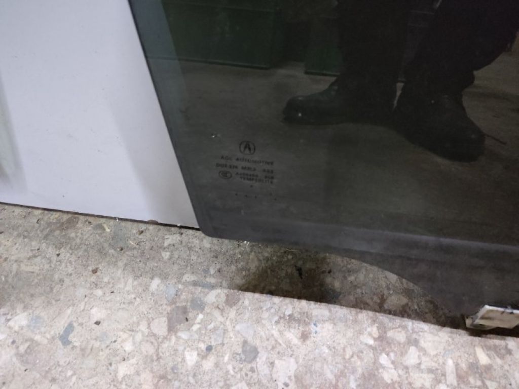 73400-TX4-A00 | Скло дверей задн. прав. ACURA RDX 12-19 - Фото 2