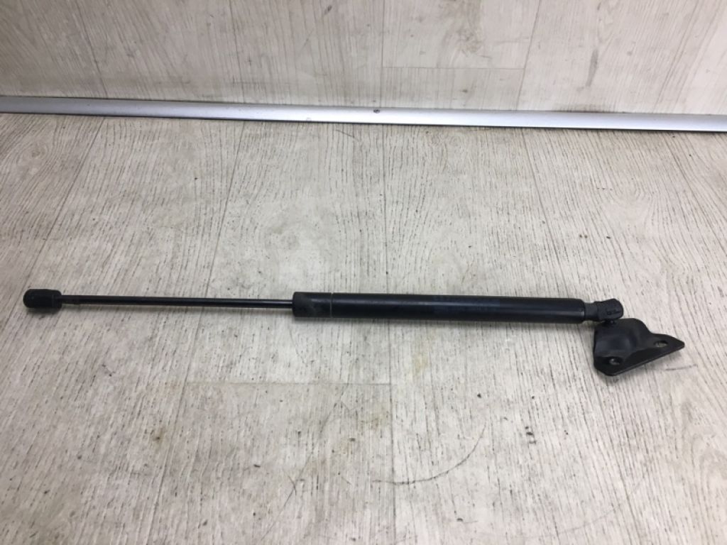 68101213AA | Амортизатор кришки багажника лів. DODGE JOURNEY 08-20 - Фото 2