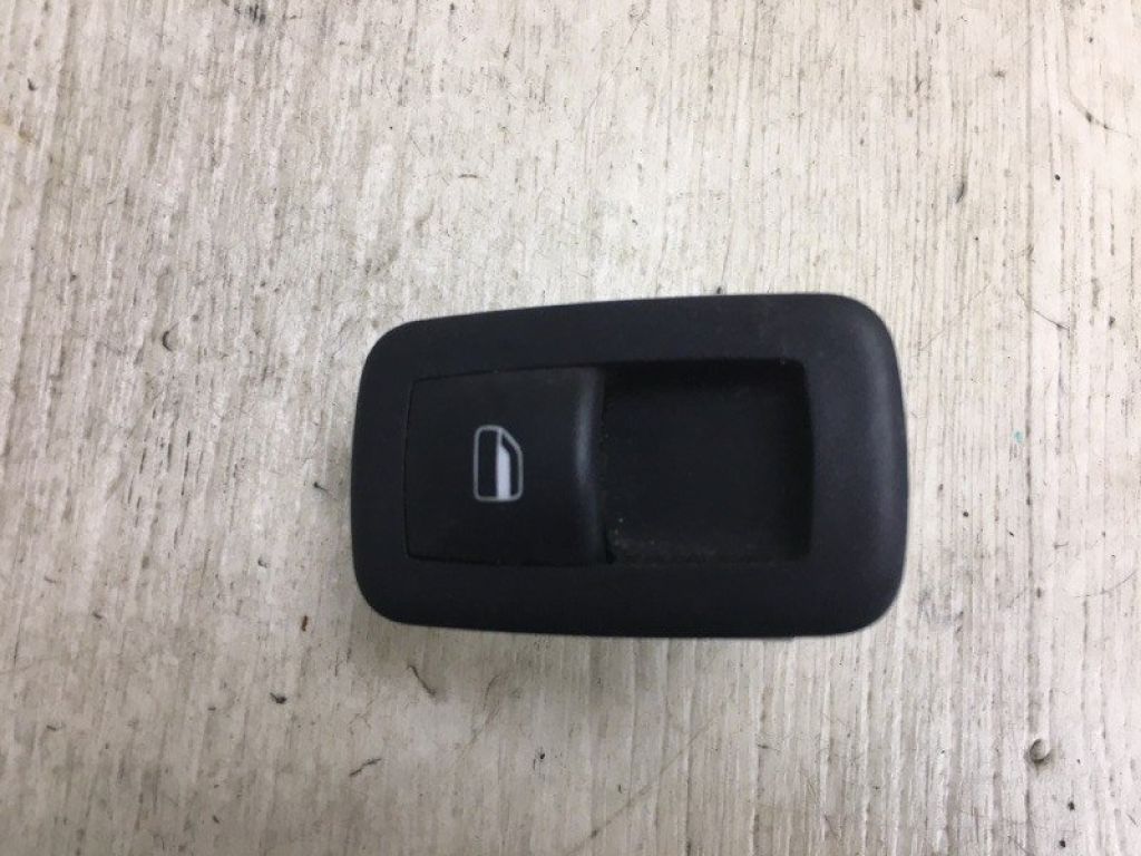68080842AA | Кнопка стеклоподъемника задн. прав. DODGE JOURNEY 08-20