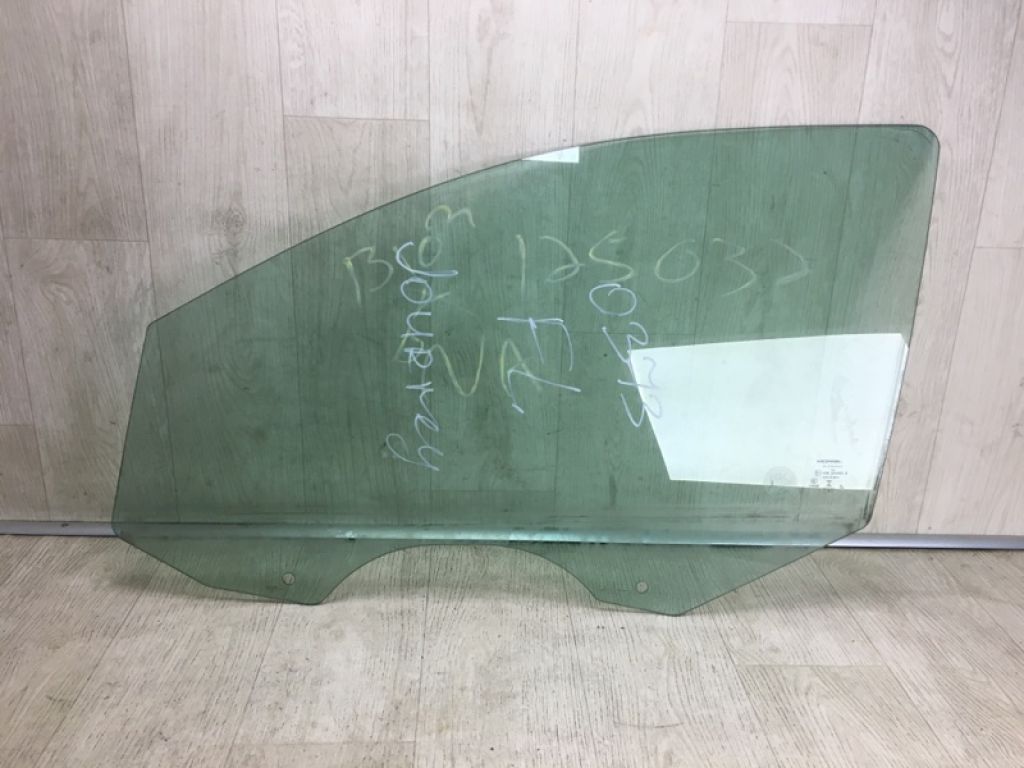 5076 887AD | Скло дверей передн. лів. DODGE JOURNEY 08-20