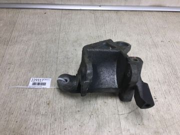 Кронштейн двигуна передн. DODGE JOURNEY 08-20