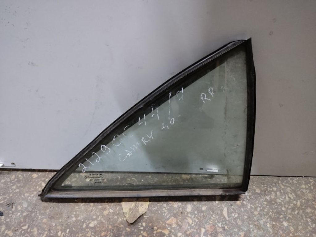 68123-06050 | Стекло двери глухое задн. прав. TOYOTA CAMRY 40 06-11