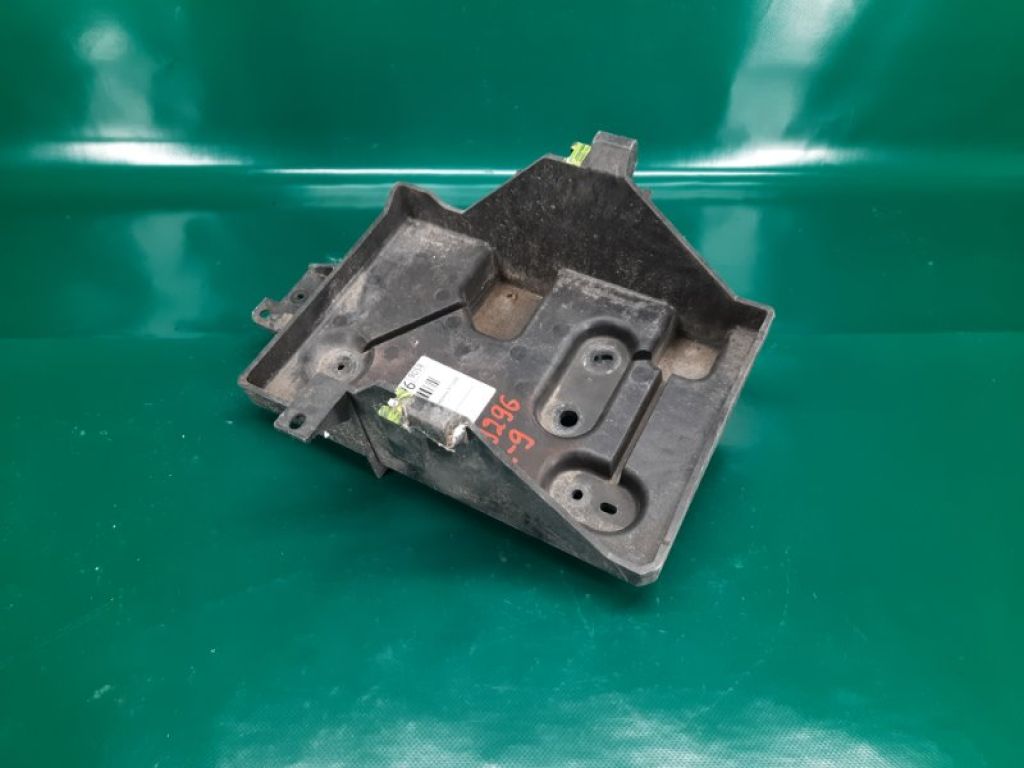 L206-56-041E | Полиця акумулятора MAZDA CX-9 06-16