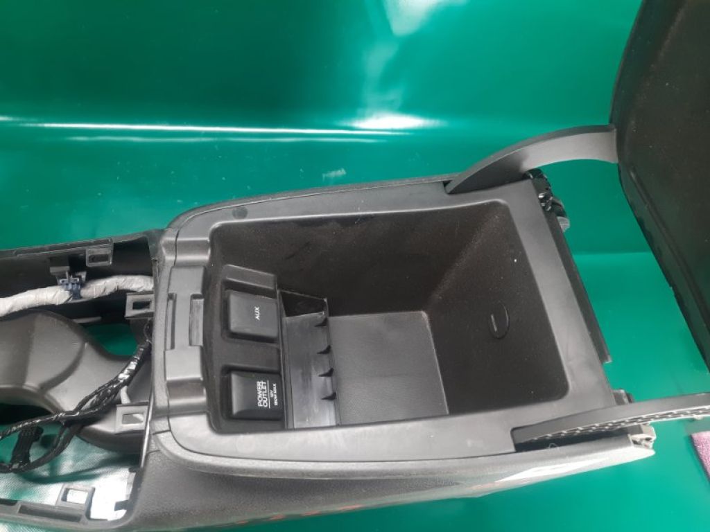 83414-TZ3-A01ZC | Підлокітник ACURA TLX 14-17 - Фото 6