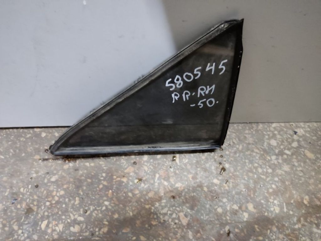 68123-06130 | Стекло двери глухое задн. прав. TOYOTA CAMRY 50 12-15