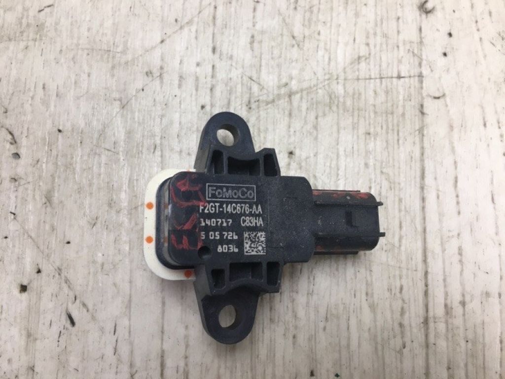 DS7Z-14B345-A | Датчик удару FORD ESCAPE 12-19