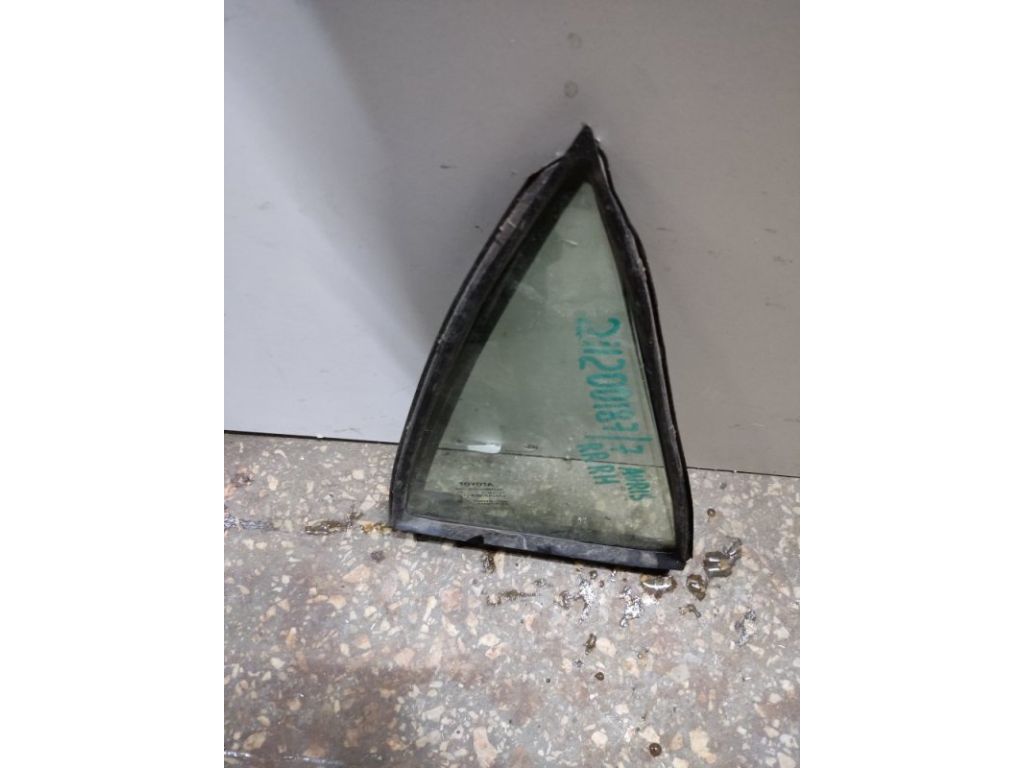 68123-02170 | Стекло двери глухое задн. прав. TOYOTA AURIS 06-12