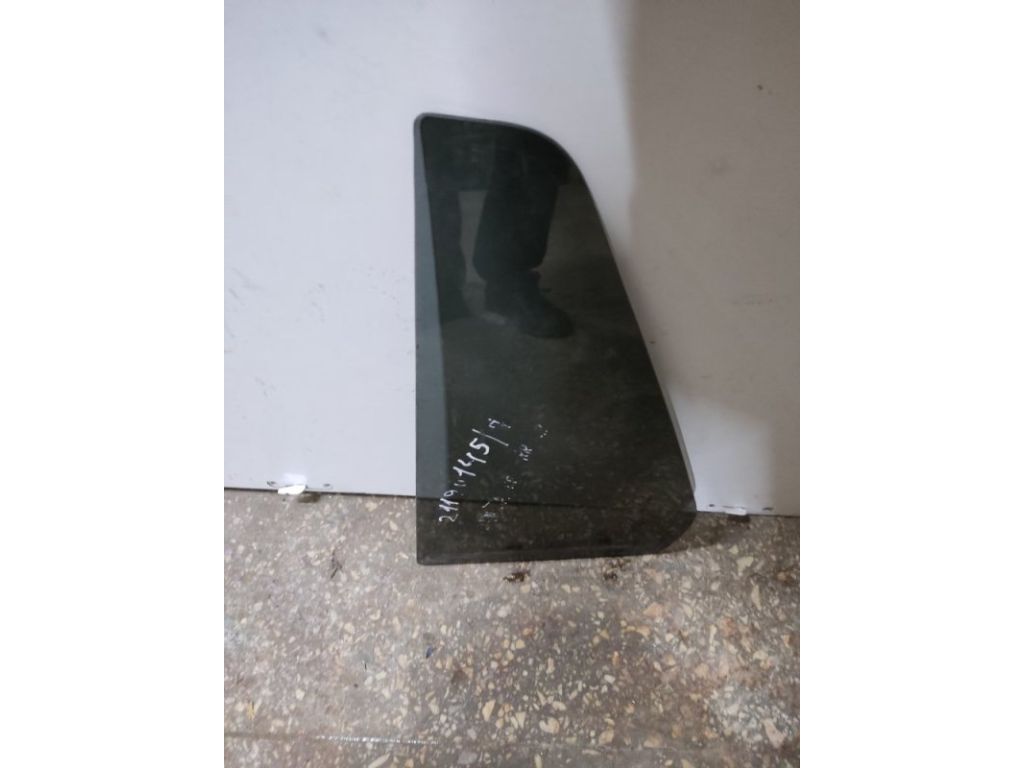 83417-0W020 | Скло дверей глухе задн. лів. HYUNDAI SANTA FE (CM) 05-12