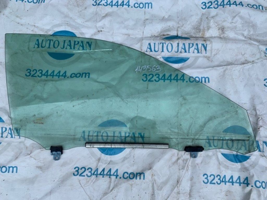 68101-33151 | Скло дверей передн. прав. LEXUS ES350 06-12