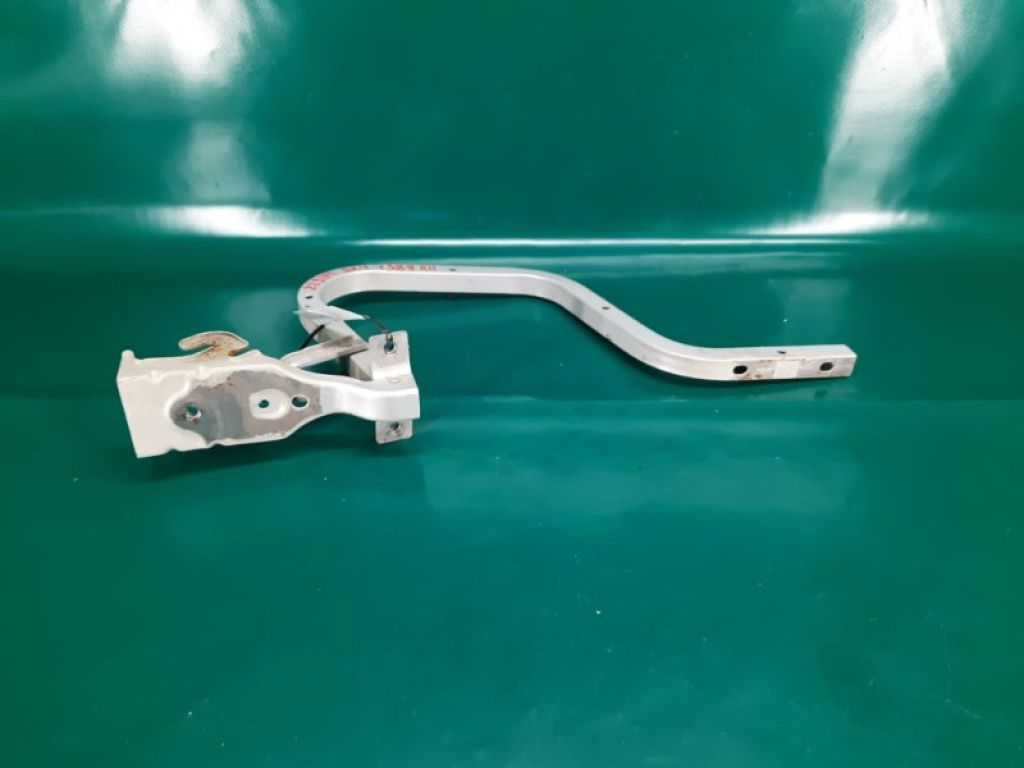 65810-75K00 | Петля кришки багажника прав. SUZUKI SX4 06-13 - Фото 2