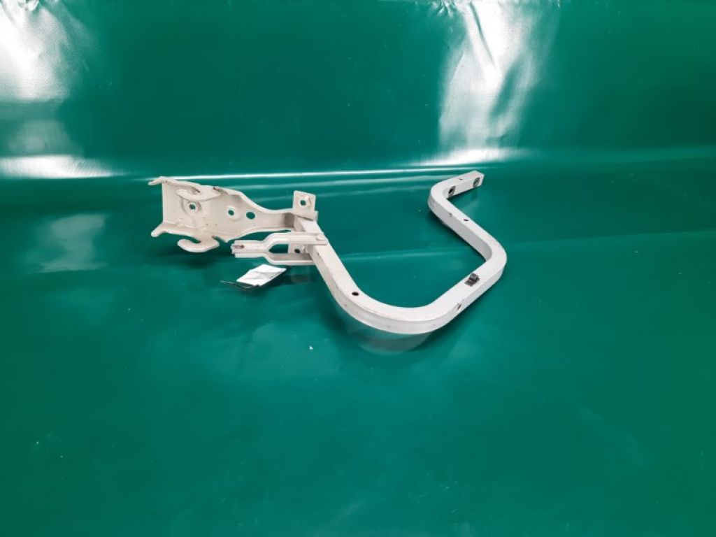 65810-75K00 | Петля кришки багажника прав. SUZUKI SX4 06-13 - Фото 3