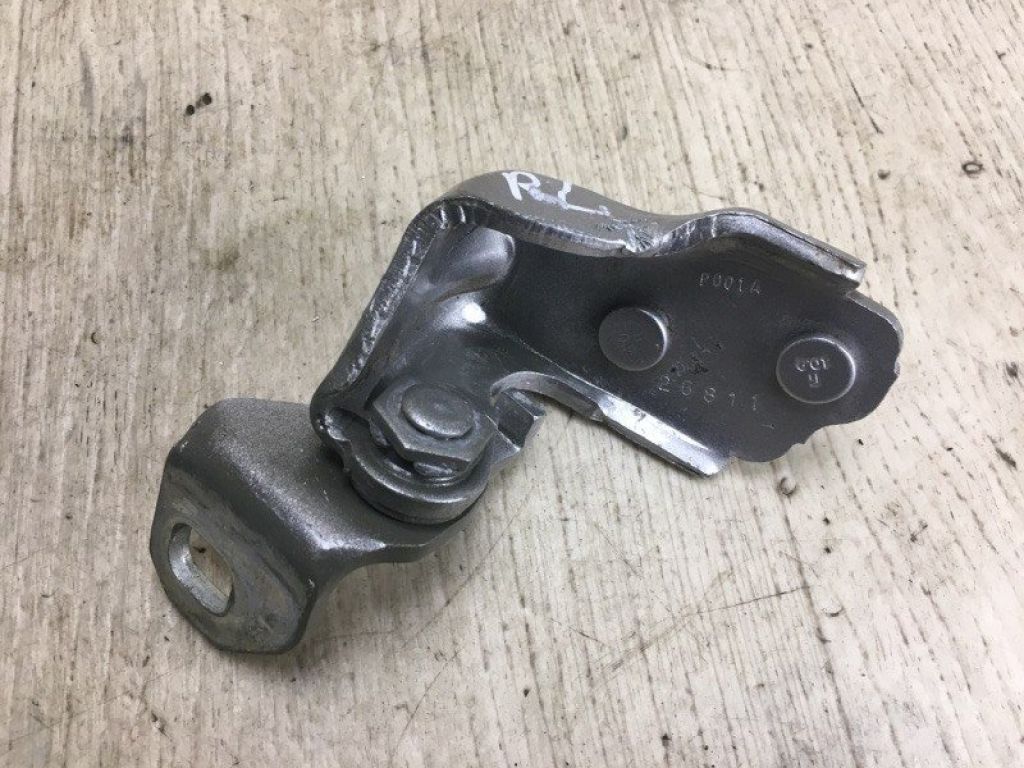 CJ5Z-7826811-B | Петля двері нижня задн. лів. FORD ESCAPE 12-19 - Фото 2