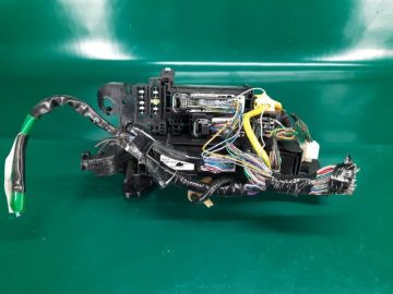 Блок предохранителей моторный отсек SUZUKI KIZASHI 09-14