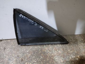 Стекло двери глухое задн. лев. TOYOTA CAMRY 40 06-11