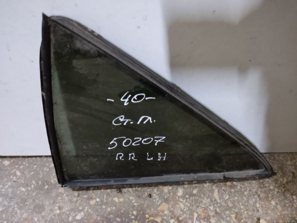68124-33060 | Скло дверей глухе задн. лів. TOYOTA CAMRY 40 06-11