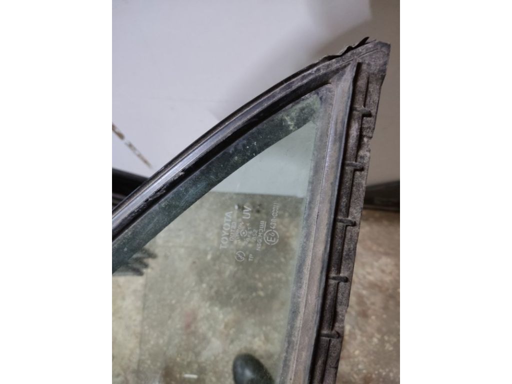 68124-33060 | Скло дверей глухе задн. лів. TOYOTA CAMRY 40 06-11 - Фото 2