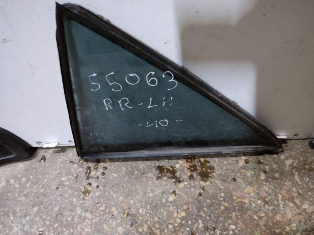 68124-33060 | Скло дверей глухе задн. лів. TOYOTA CAMRY 40 06-11