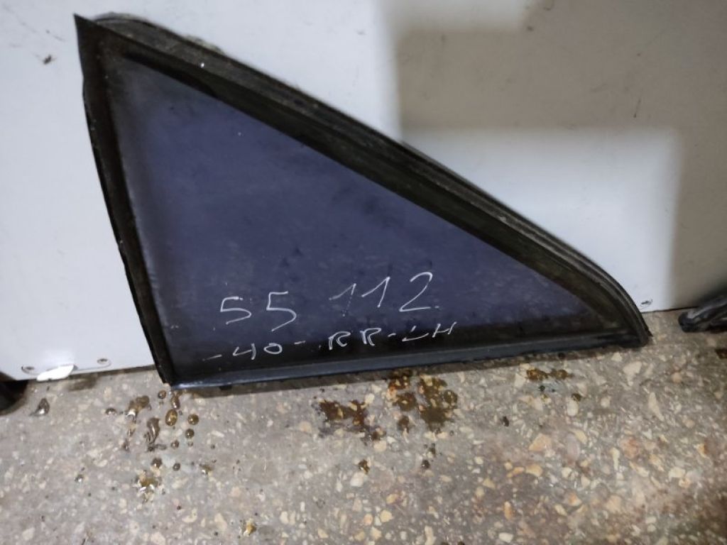 68124-33060 | Скло дверей глухе задн. лів. TOYOTA CAMRY 40 06-11