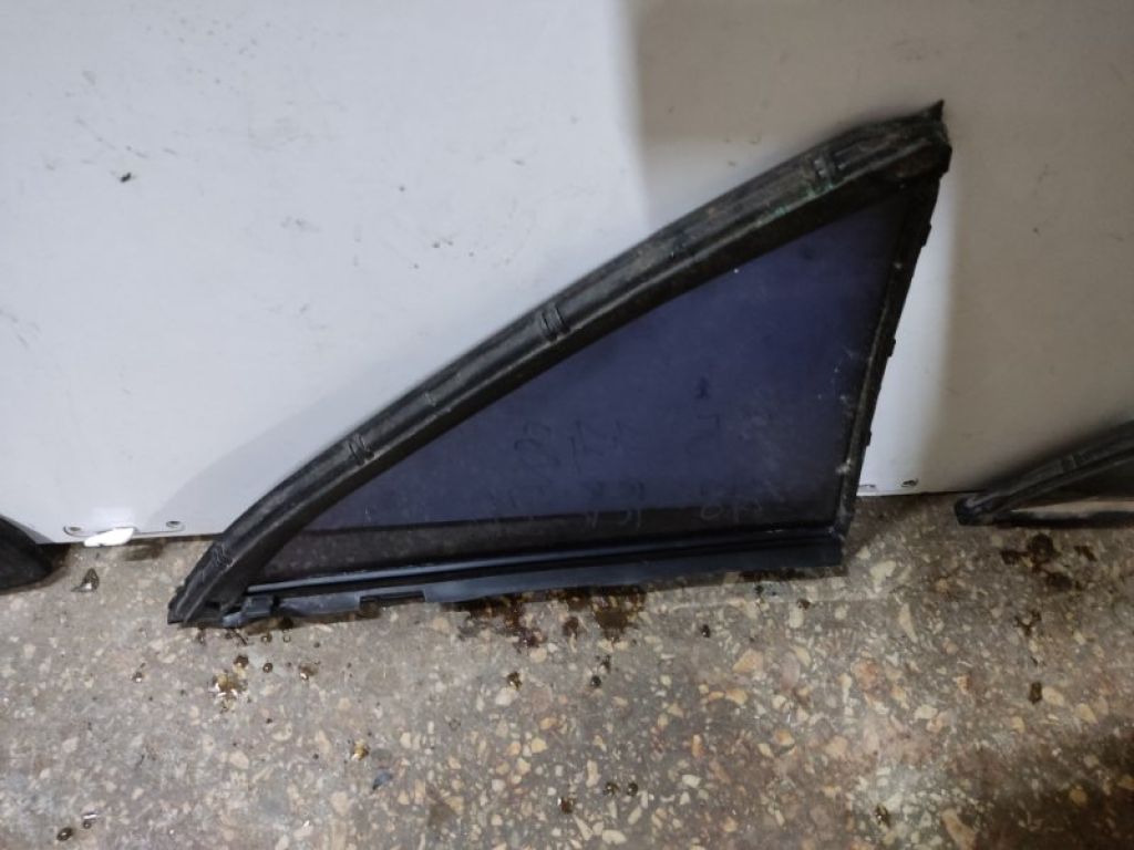 68124-33060 | Скло дверей глухе задн. лів. TOYOTA CAMRY 40 06-11 - Фото 3