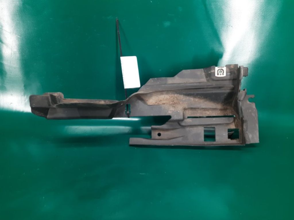 BM5Z-5802038-A | Накладка крила прав. FORD FOCUS 10-18 - Фото 2