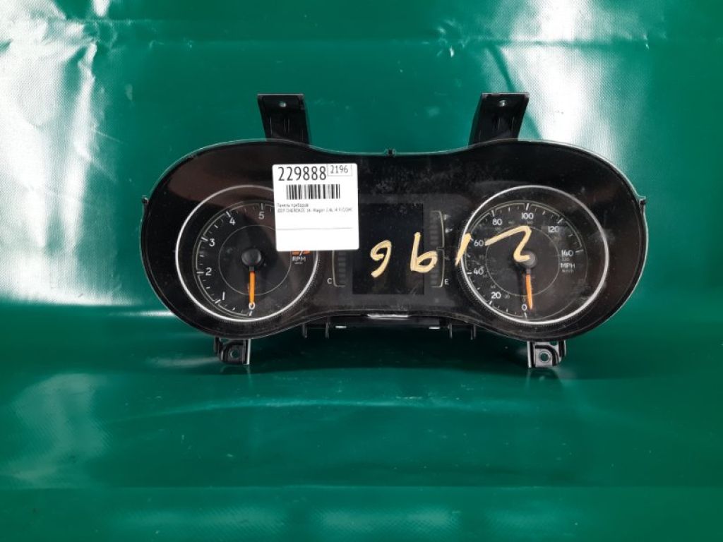68309005AB | Панель приладів JEEP CHEROKEE 14-