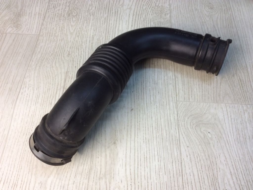 4891621AC | Патрубок воздушного фильтра JEEP PATRIOT 10-17