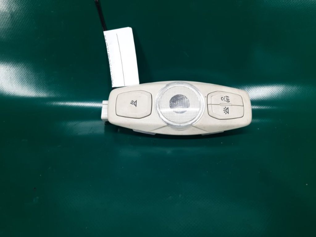 AM5Z-13776-GF | Плафон салону передн. лів. FORD FOCUS 10-18