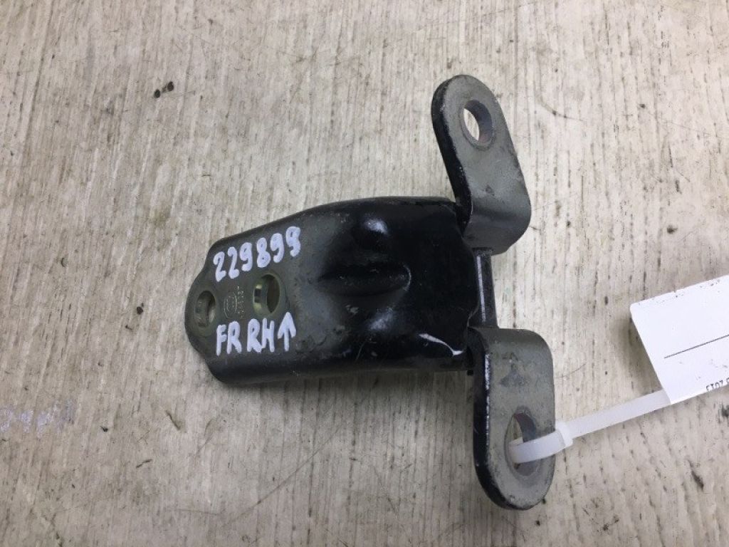 79320-2E000 | Петля двері верхня передн. прав. KIA FORTE YD 12-