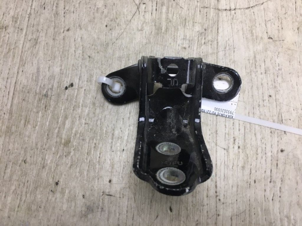 79310-2E000 | Петля двери верхняя передн. лев. KIA FORTE YD 12- - Фото 2