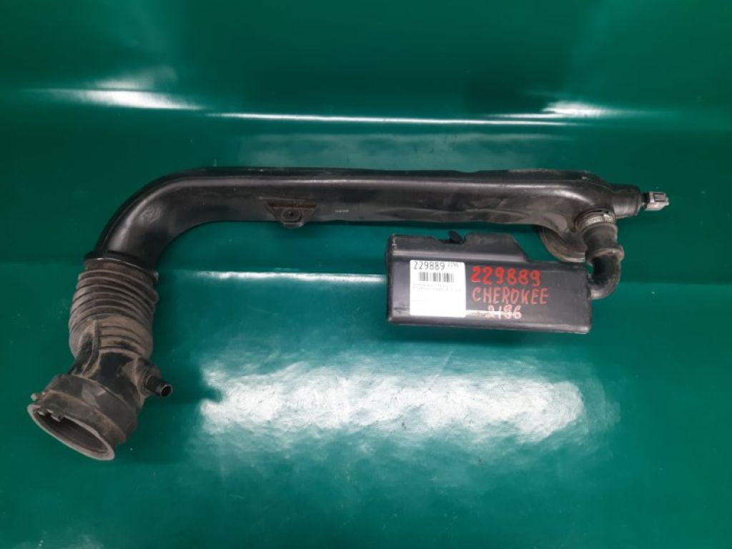 68211695AB | патрубок повітряного фільтра JEEP CHEROKEE 14-