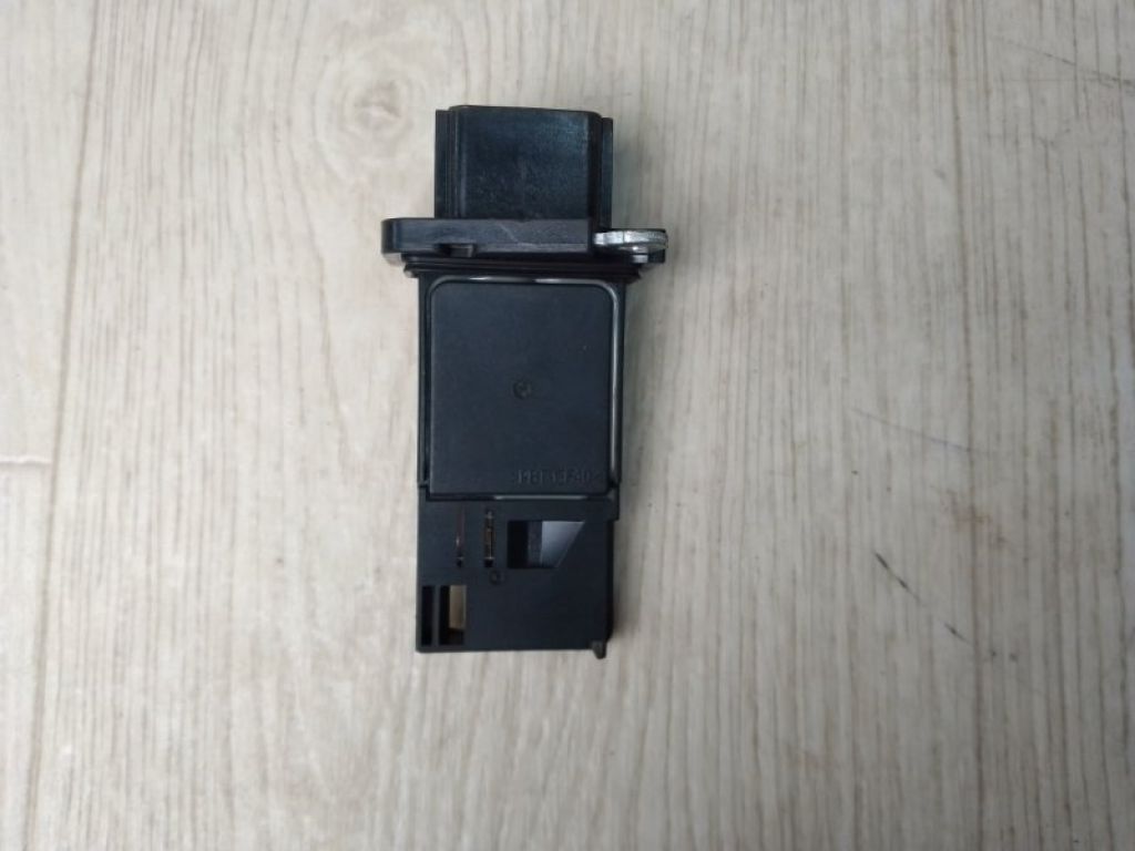 22680-7S00A | Расходомер воздуха NISSAN PATHFINDER R52 12-21