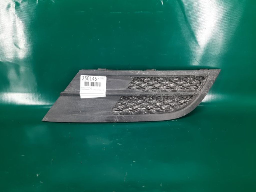 5C6 853 666 G 9B9 | Заглушка протитуманних фар прав. VOLKSWAGEN JETTA USA 10-17