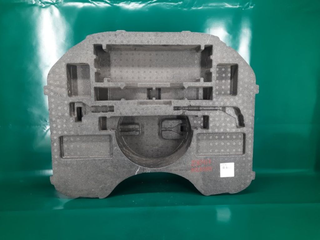 75451-57L01 | Скринька інструментальна SUZUKI KIZASHI 09-14