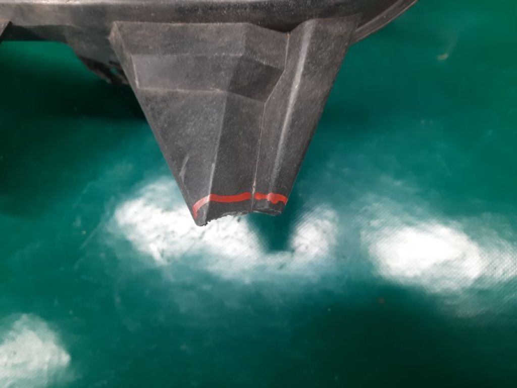 TD12-51-684C | Кронштейн противотуманной фары передн. прав. MAZDA CX-9 06-16 - Фото 4