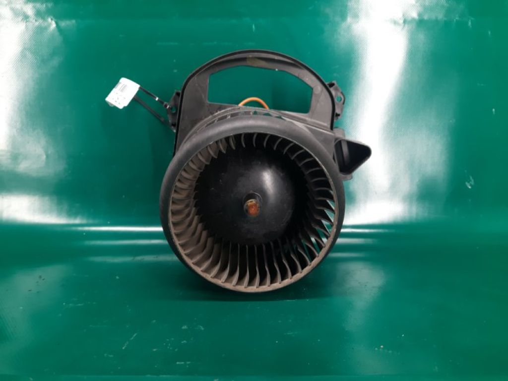 27120-5DF0B | Моторчик пічки INFINITI QX30 16-20 - Фото 3