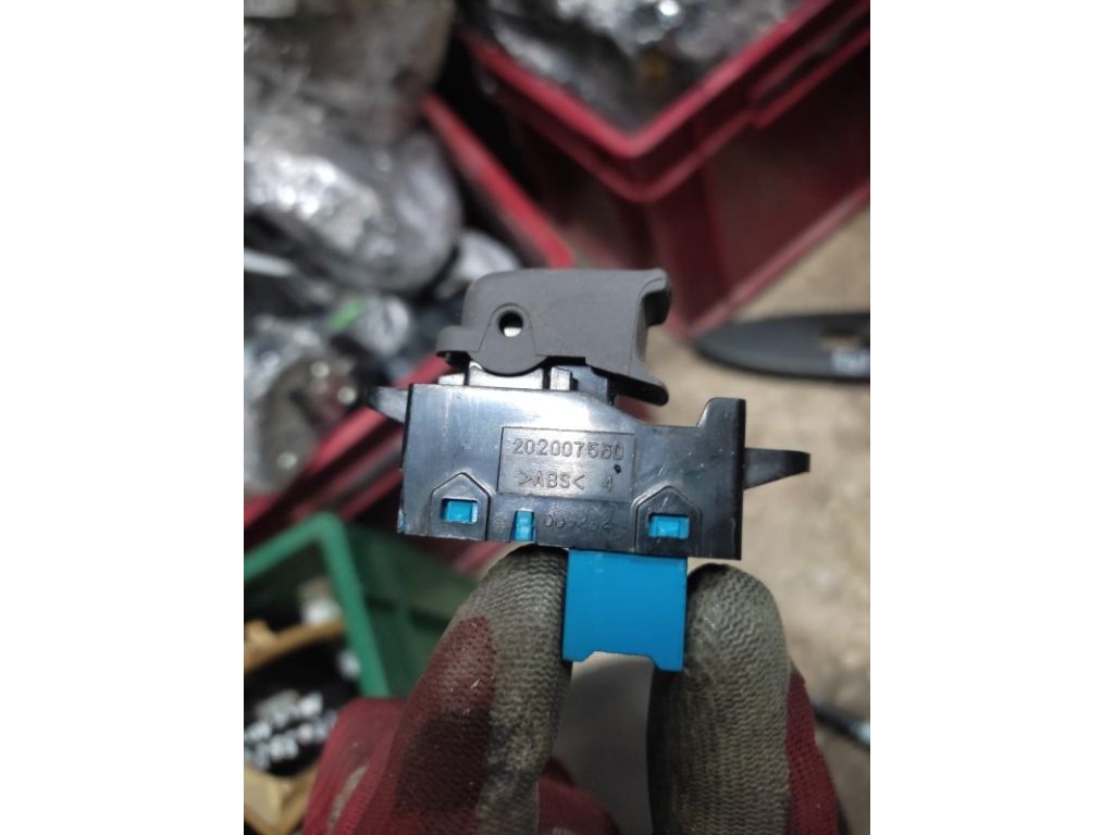 93580-3S000RAS | Кнопка стеклоподъемника задн. HYUNDAI SONATA YF 10-14