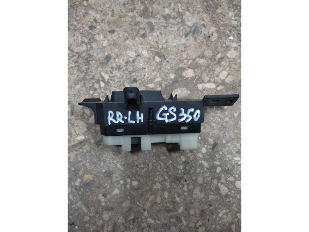 84030-30100 | Кнопка склопідіймача LEXUS GS350 GS300 05-11