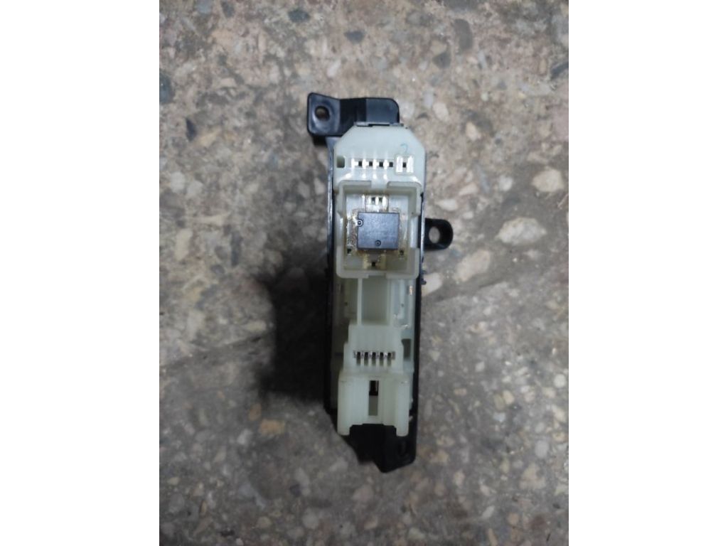 84030-30100 | Кнопка склопідіймача LEXUS GS350 GS300 05-11 - Фото 4