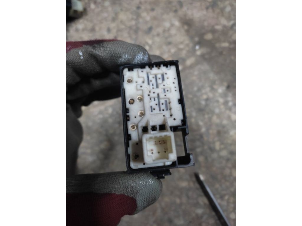 84810-33120 | Кнопка стеклоподъемника задн. лев. TOYOTA CAMRY 40 06-11 - Фото 5