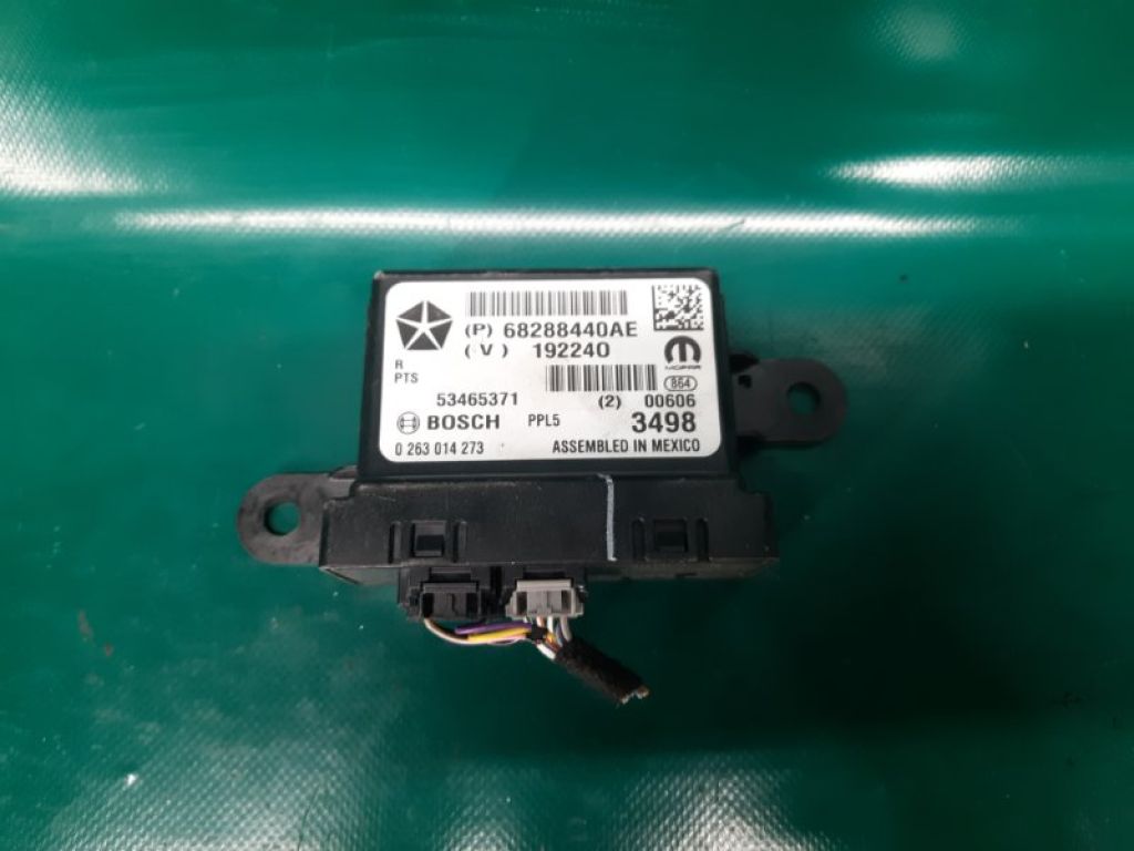 68288440AE | Блок управления парктроником JEEP CHEROKEE 14-