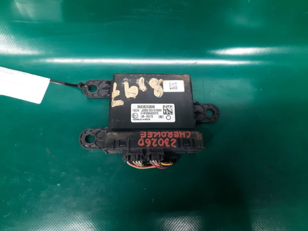 068382438AB | Блок електронний JEEP CHEROKEE 14-