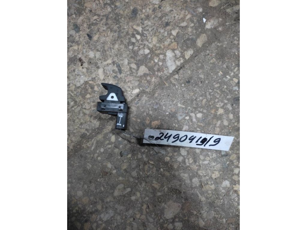 Кнопка стеклоподъемника VOLKSWAGEN JETTA USA 10-17