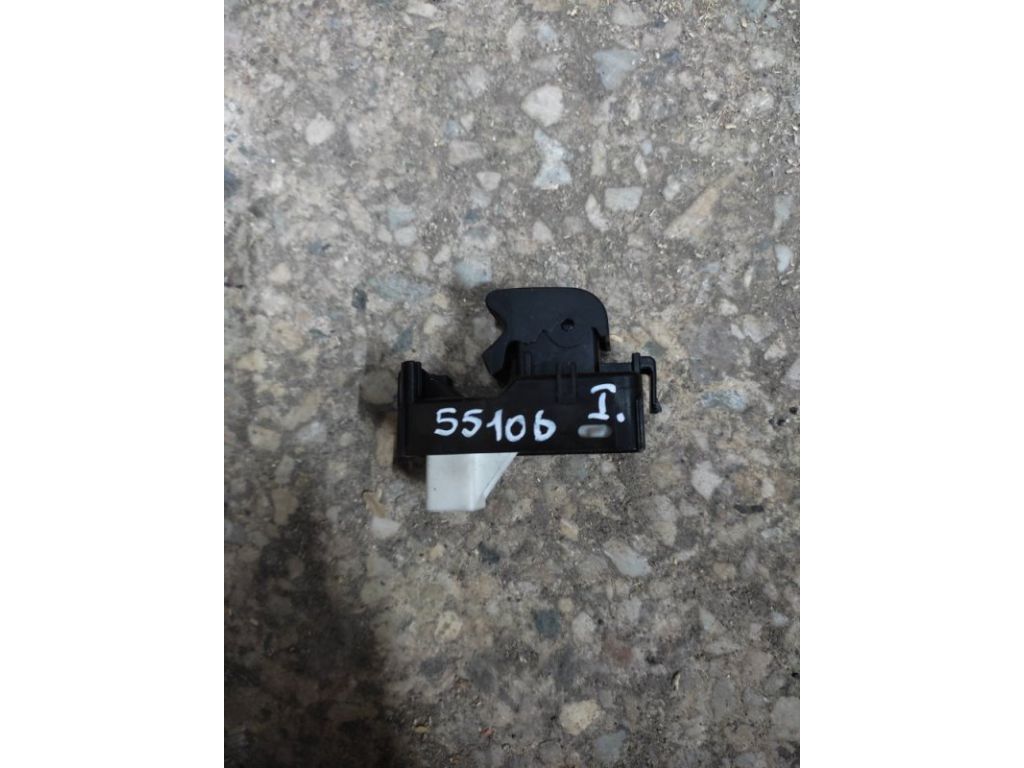 84810-33120 | Кнопка стеклоподъемника задн. прав. TOYOTA CAMRY 40 06-11
